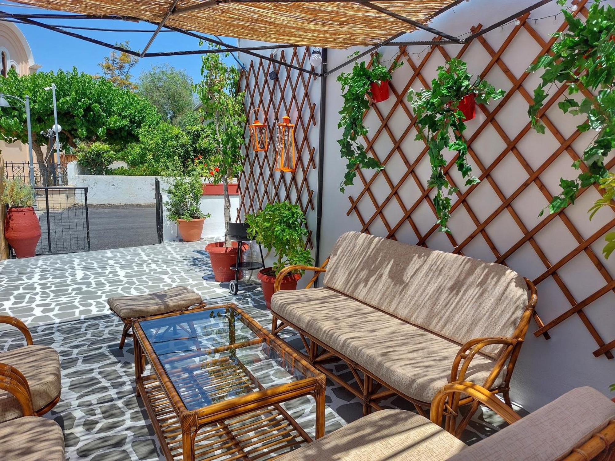 Eva'S House, Cozy Apartment In Traditional Village Pentamodi Exterior photo
