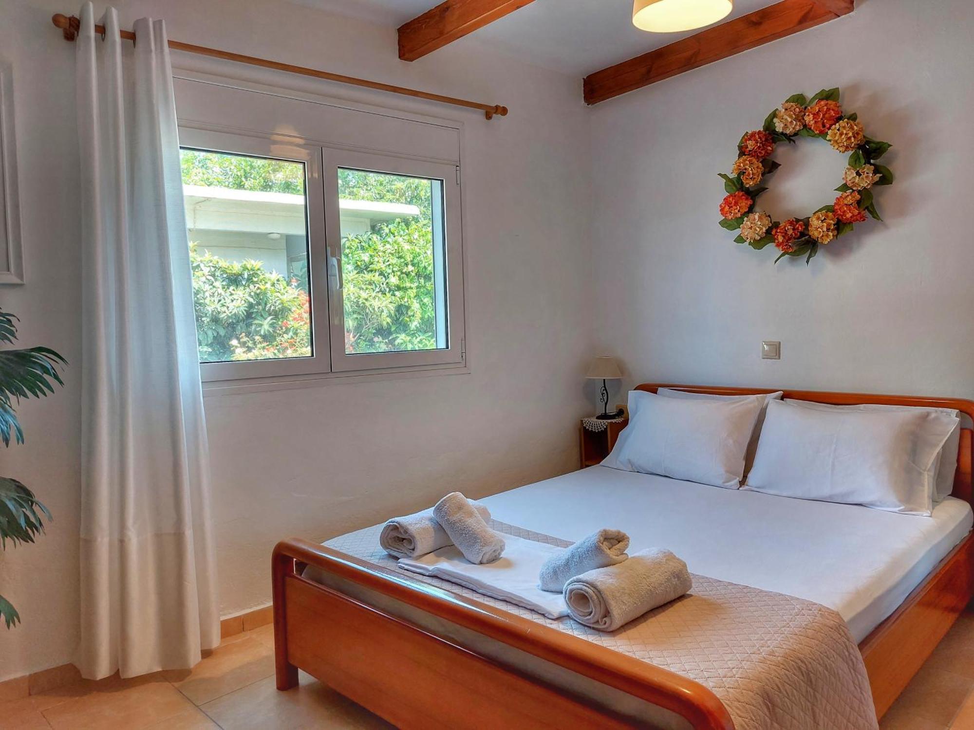 Eva'S House, Cozy Apartment In Traditional Village Pentamodi Exterior photo